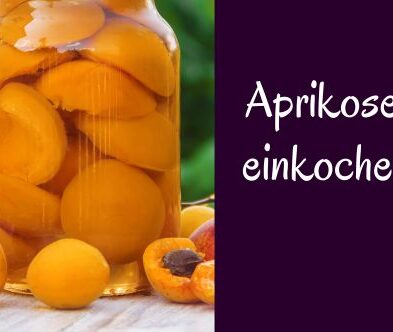 eingekochte Aprikosen im Glas
